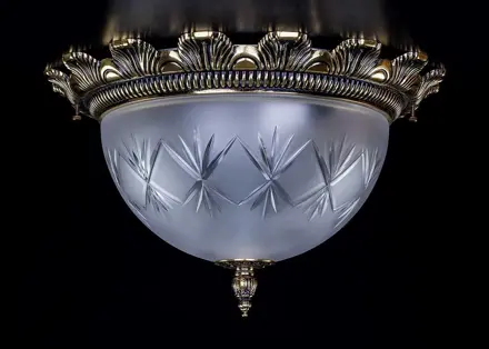 Mosadzné svietidlo L390