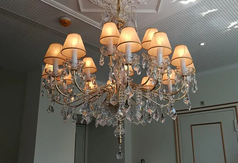 Luster s kovovými ramenami EL9001802SIRM Luster s kovovými ramenami EL9001802SIRM